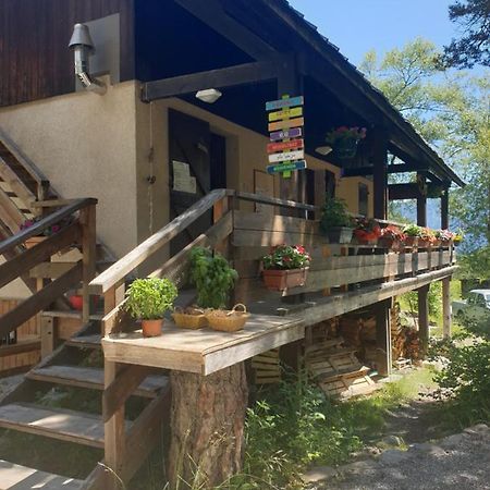 Les Pinees Hotell Chateauroux-les-Alpes Exteriör bild
