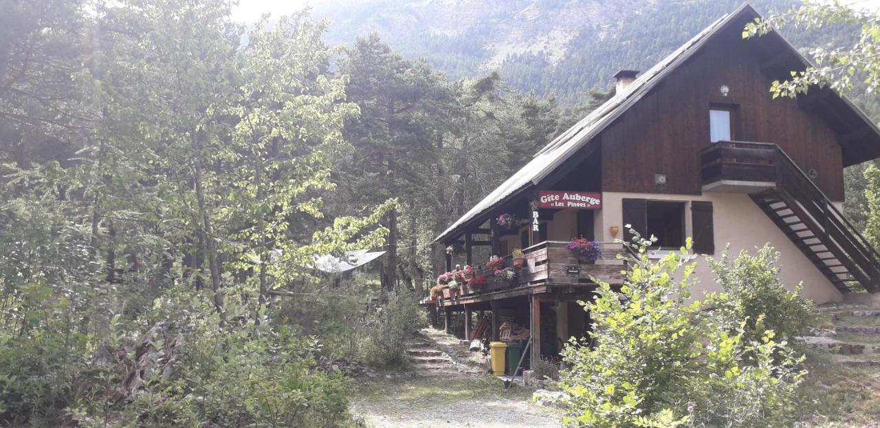 Les Pinees Hotell Chateauroux-les-Alpes Exteriör bild